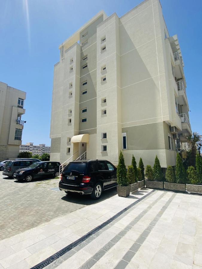 Madernas Bernad Apartment Orikum Buitenkant foto