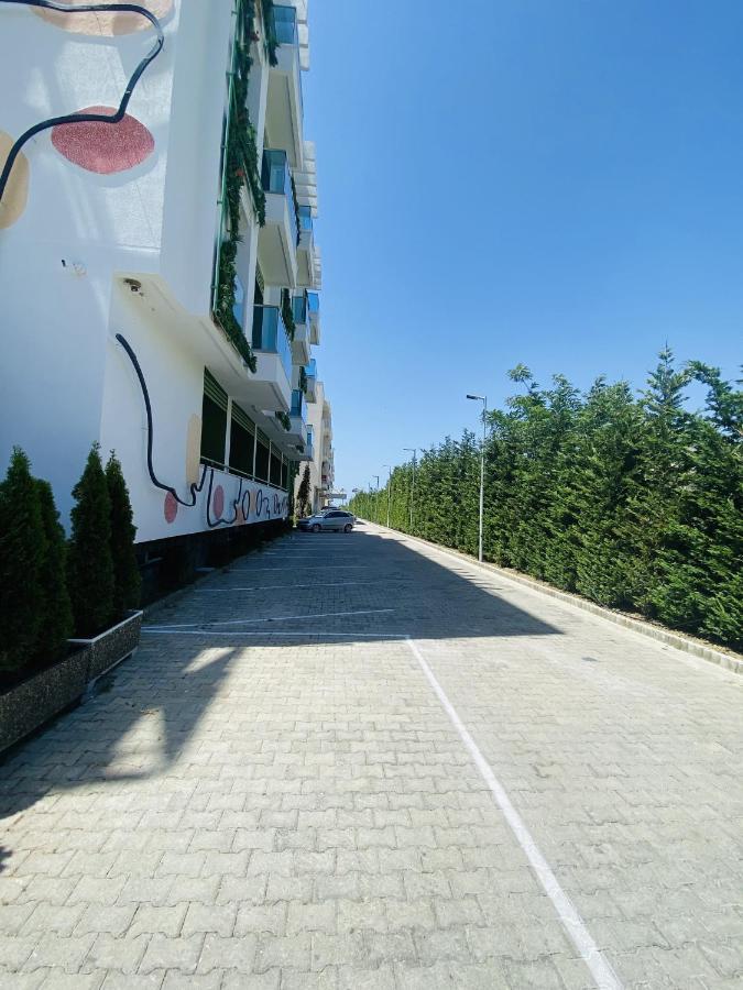 Madernas Bernad Apartment Orikum Buitenkant foto